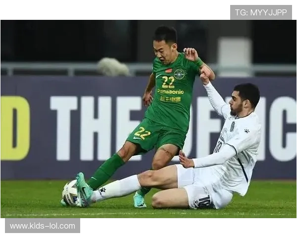 中国足球薪水最低球员背后的故事与奋斗历程揭秘 中国足球薪水最低球员背后的故事与奋斗历程揭秘