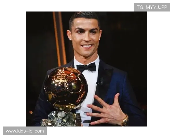 全球足球历史上30位最具影响力球星排名盘点及其成就解析 全球足球历史上30位最具影响力球星排名盘点及其成就解析